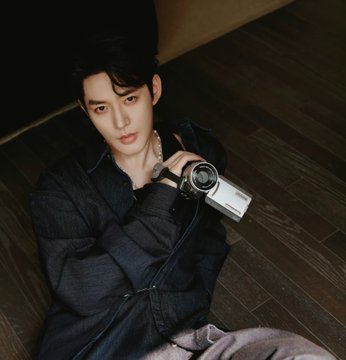 Deng Wei public/images/actor/images/Deng-Wei-6263.jpeg