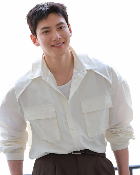 Ji Chang Wook public/images/actor/images/Ji-Chang-Wook-4822.jpeg