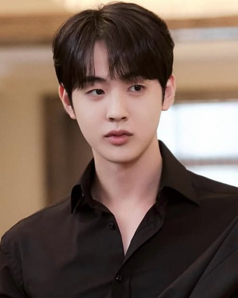public/images/actor/profilePic/Kim-Hyun-Jin-2140.jpeg
