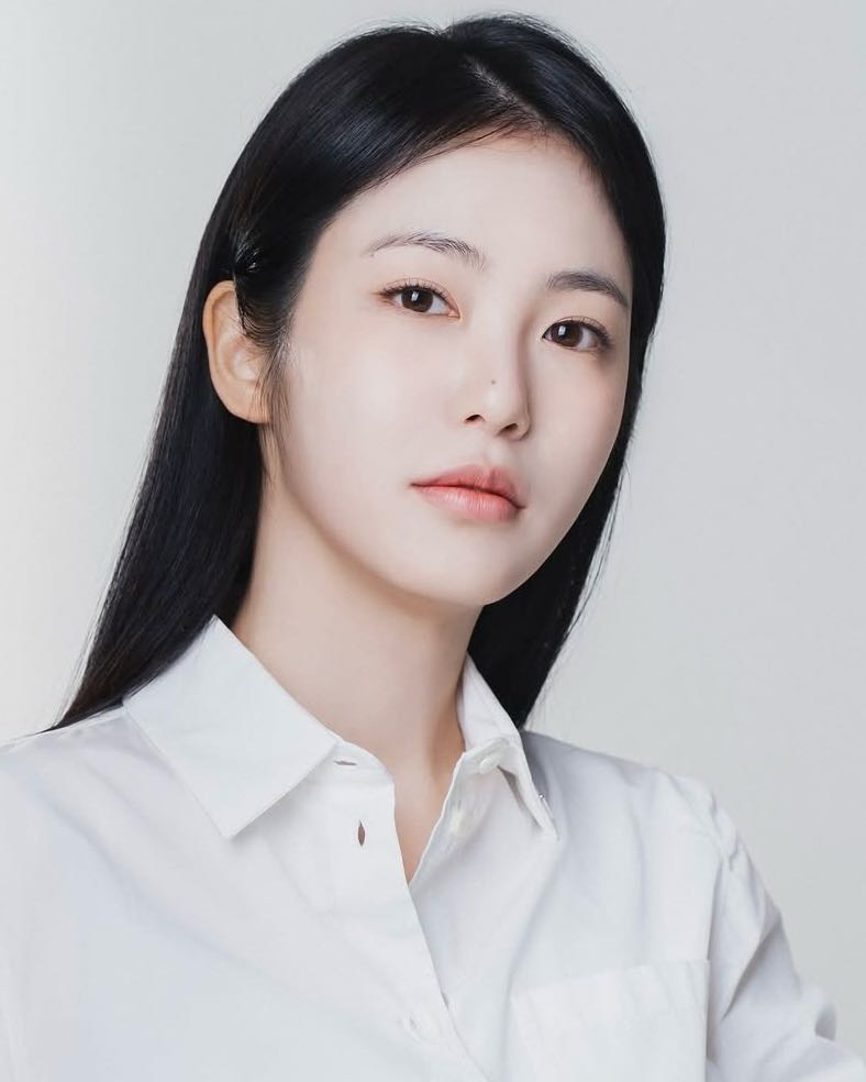 public/images/actor/profilePic/Shin-Ye-Eun-5847.jpeg